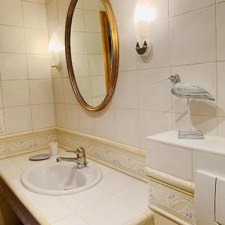 Paola Paradise Forel